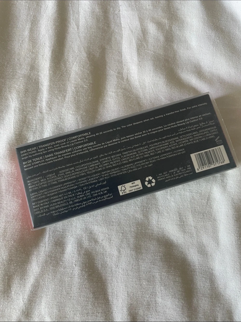 HUDA BEAUTY Liquid Matte Lipstick - Miss America - Deep Red